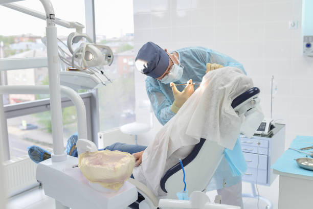Best Dentist for Tooth Abscess  in Paramount Long Meadow, MD
